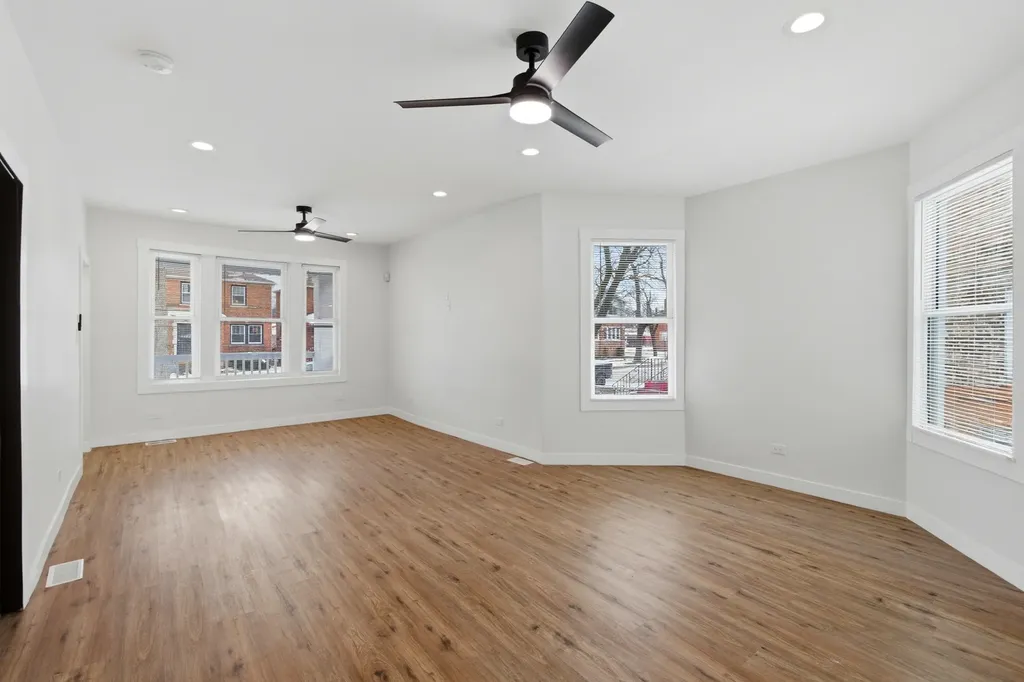 8942 South Aberdeen Street Chicago IL 60620