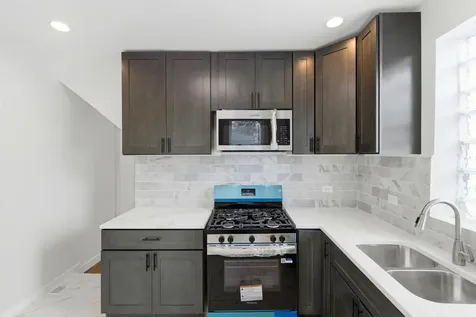 8942 South Aberdeen Street Chicago IL 60620