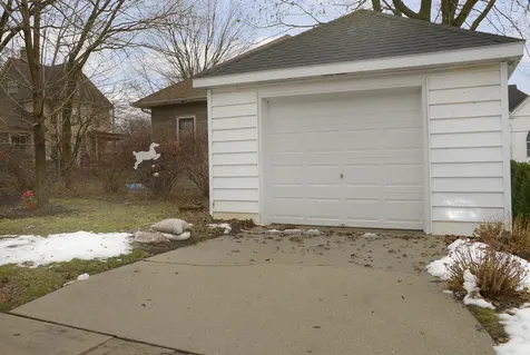 221 East Grove Street Utica IL 61373