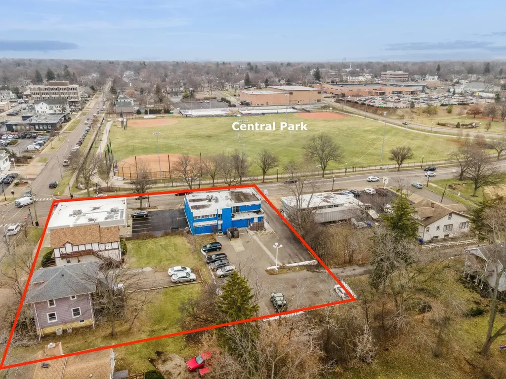 Confidential Main Street Wheaton IL 60187