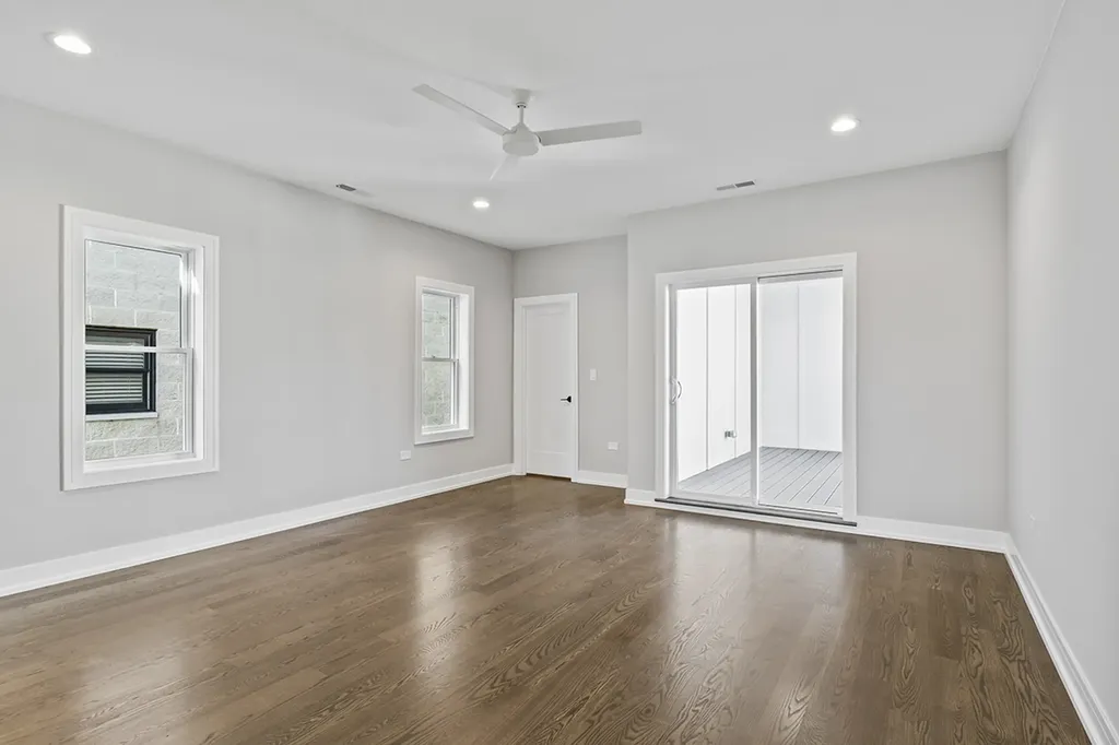 6106 North Hermitage Avenue Chicago IL 60660