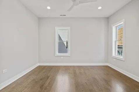 6106 North Hermitage Avenue Chicago IL 60660