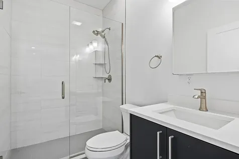 6106 North Hermitage Avenue Chicago IL 60660