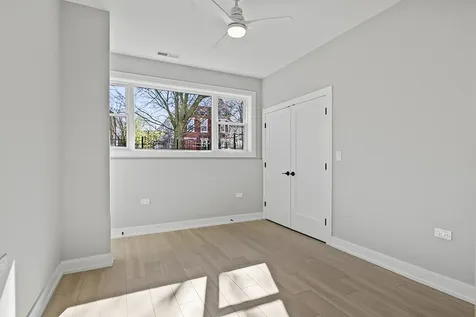 6106 North Hermitage Avenue Chicago IL 60660