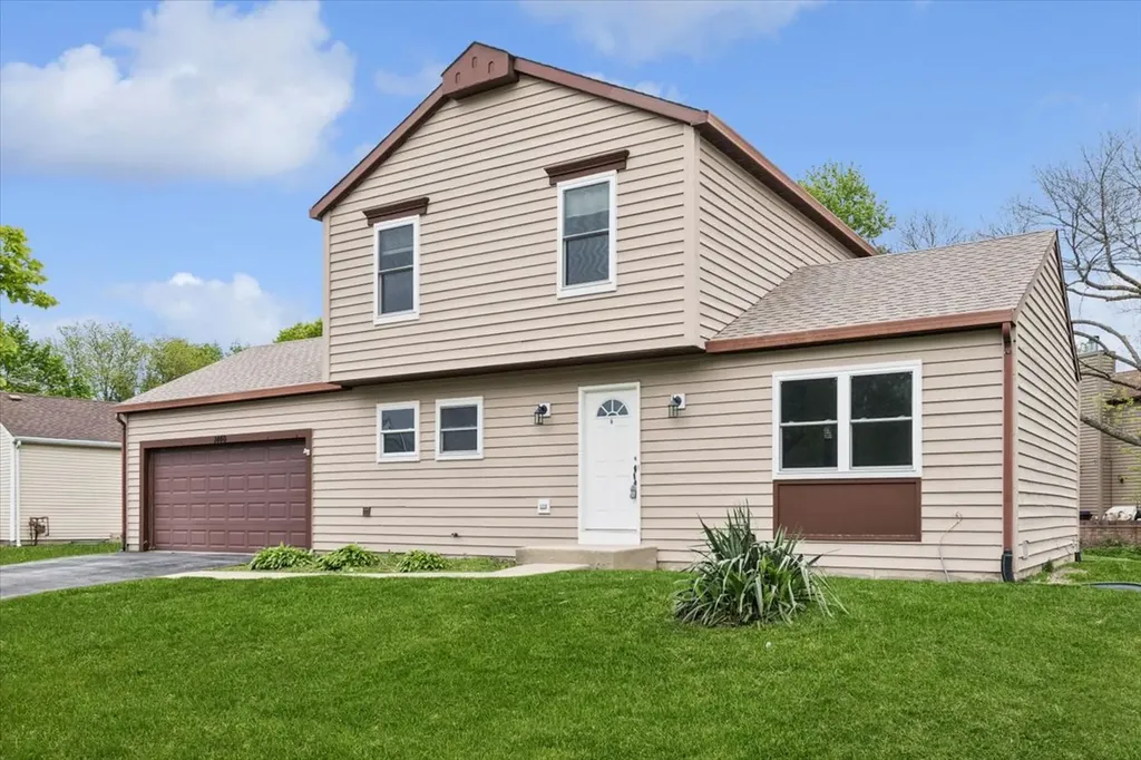 1440 Carleton Avenue Naperville IL 60565