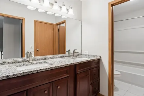 1440 Carleton Avenue Naperville IL 60565