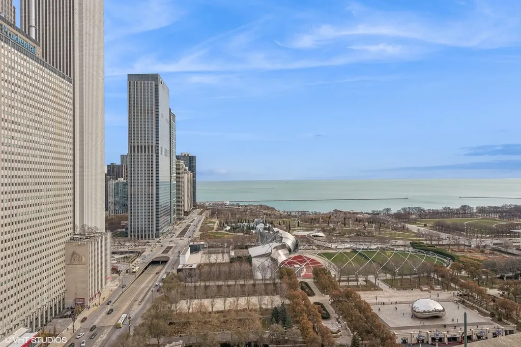 130 North Garland Court Chicago IL 60602