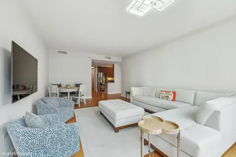 130 North Garland Court Chicago IL 60602