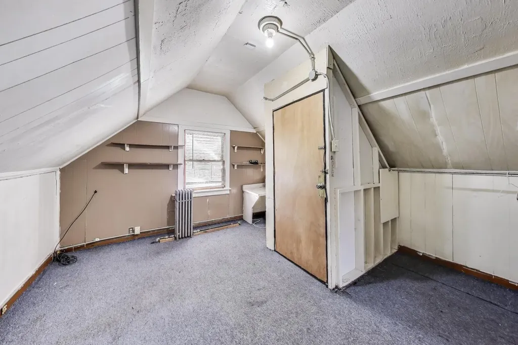 8533 South Manistee Avenue Chicago IL 60617