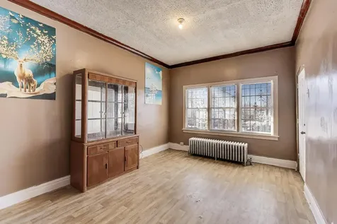 8533 South Manistee Avenue Chicago IL 60617