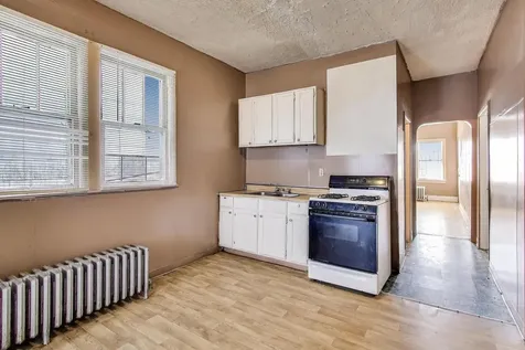 8533 South Manistee Avenue Chicago IL 60617