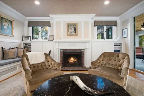 2855 Sheridan Place Evanston IL 60201