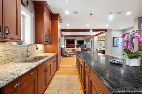 2855 Sheridan Place Evanston IL 60201