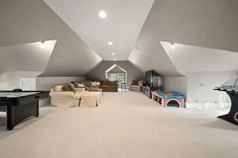 2855 Sheridan Place Evanston IL 60201