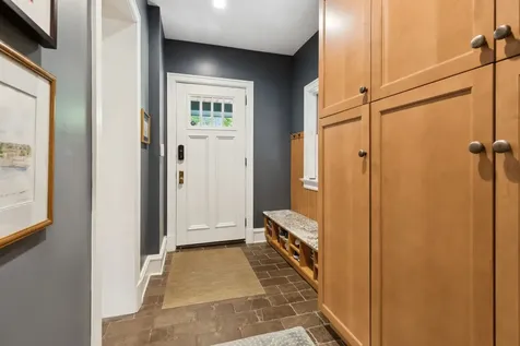 2855 Sheridan Place Evanston IL 60201