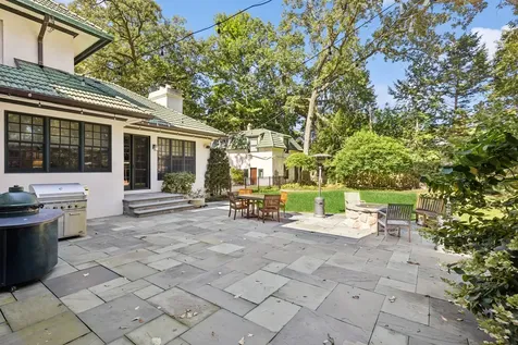 2855 Sheridan Place Evanston IL 60201
