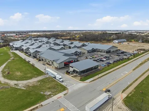 2112 Ferry Road Naperville IL 60563