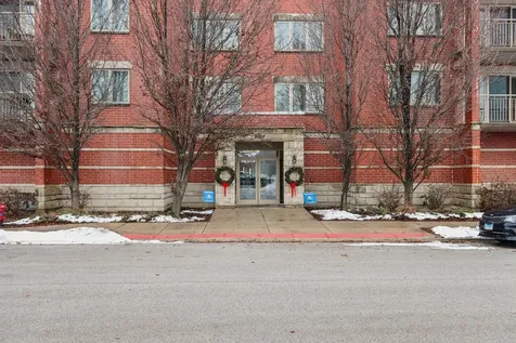 9864 Leland Avenue Schiller Park IL 60176
