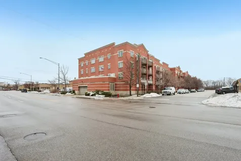 9864 Leland Avenue Schiller Park IL 60176