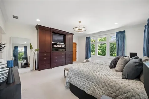 1035 Meadow Road Glencoe IL 60022