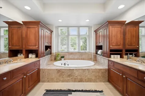 1035 Meadow Road Glencoe IL 60022
