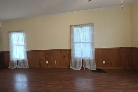 334 Pine Street W Paxton IL 60957