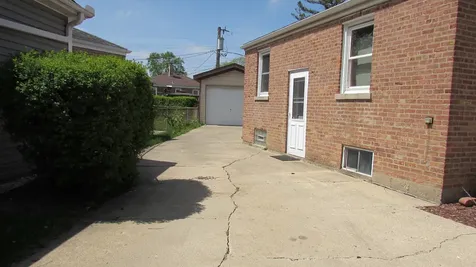 3428 Lonnquist Drive Franklin Park IL 60131