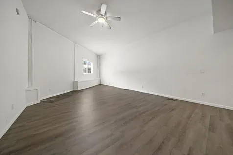 909-911 Ridge Avenue Rockford IL 61103