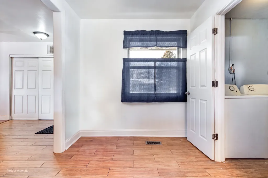 252 South Ashbury Avenue Bolingbrook IL 60440