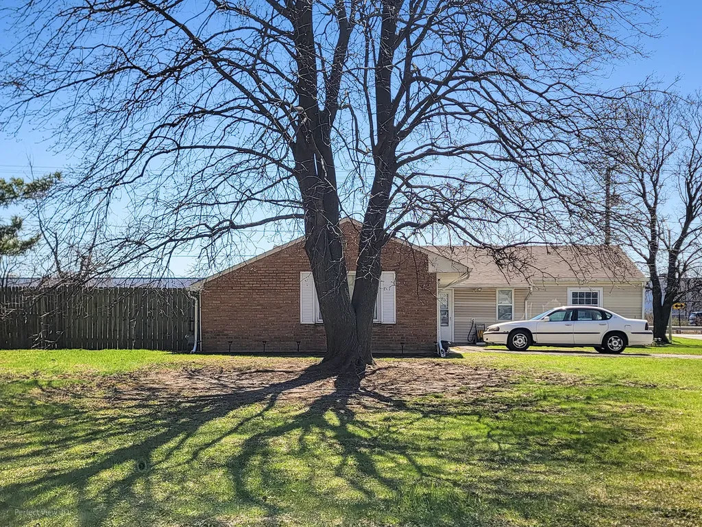 252 South Ashbury Avenue Bolingbrook IL 60440
