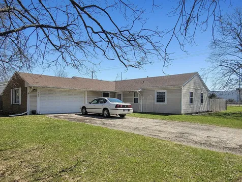 252 South Ashbury Avenue Bolingbrook IL 60440
