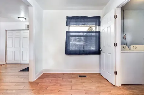252 South Ashbury Avenue Bolingbrook IL 60440
