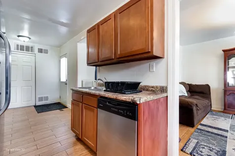 252 South Ashbury Avenue Bolingbrook IL 60440