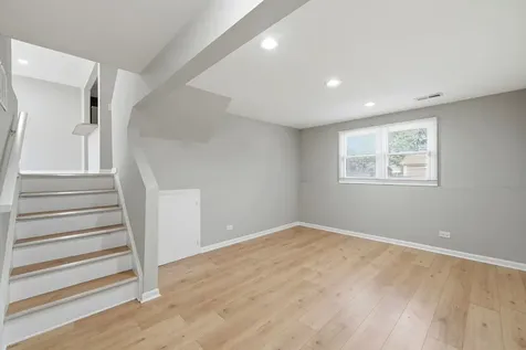 17690 Hillcrest Drive Country Club Hills IL 60478