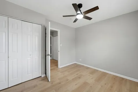 17690 Hillcrest Drive Country Club Hills IL 60478