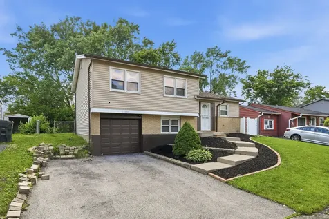 17690 Hillcrest Drive Country Club Hills IL 60478