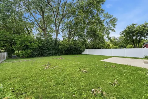 17690 Hillcrest Drive Country Club Hills IL 60478