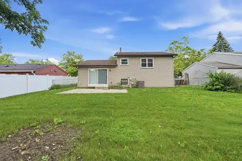 17690 Hillcrest Drive Country Club Hills IL 60478