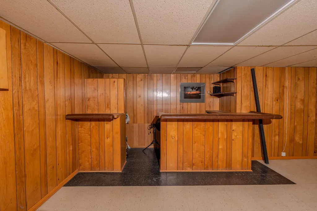 6325 Keokuk Road Indian Head Park IL 60525