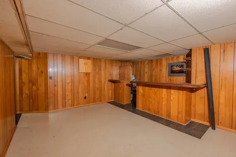 6325 Keokuk Road Indian Head Park IL 60525