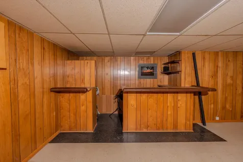 6325 Keokuk Road Indian Head Park IL 60525