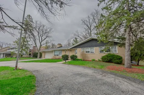 6325 Keokuk Road Indian Head Park IL 60525