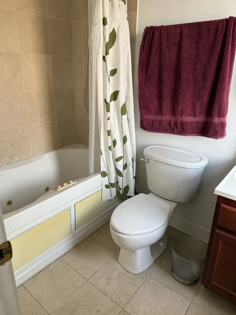 4027 West Crystal Street Chicago IL 60651