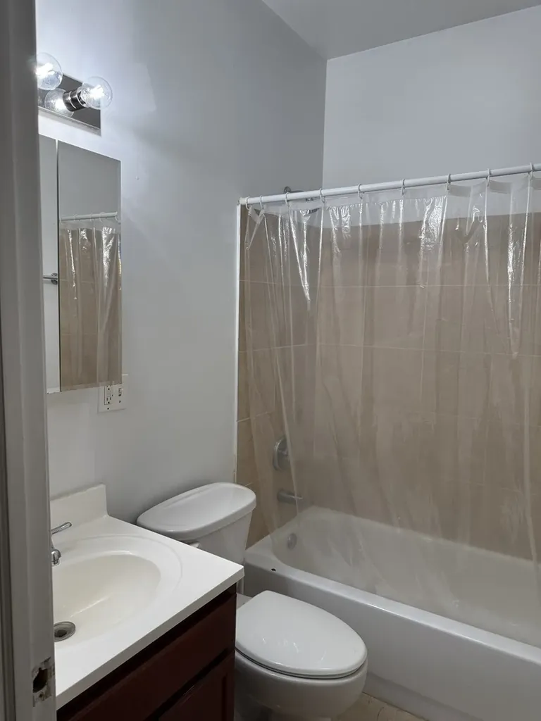4027 West Crystal Street Chicago IL 60651