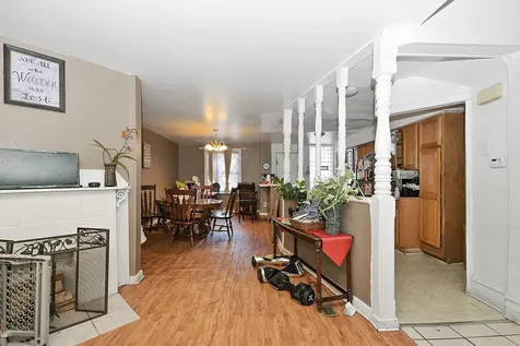 6706 South Parnell Avenue Chicago IL 60621