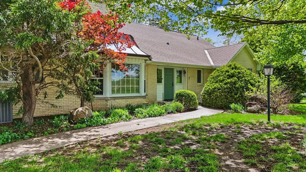 3 Lake Park Road Champaign IL 61822
