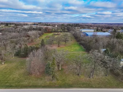 13902 Kishwaukee Valley Road Woodstock IL 60098