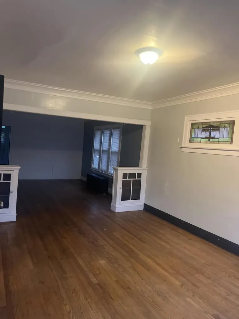 237 West 114th Street Chicago IL 60628