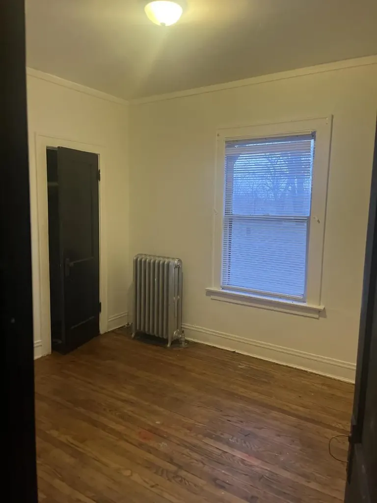 237 West 114th Street Chicago IL 60628