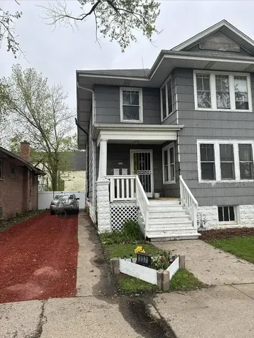 237 West 114th Street Chicago IL 60628